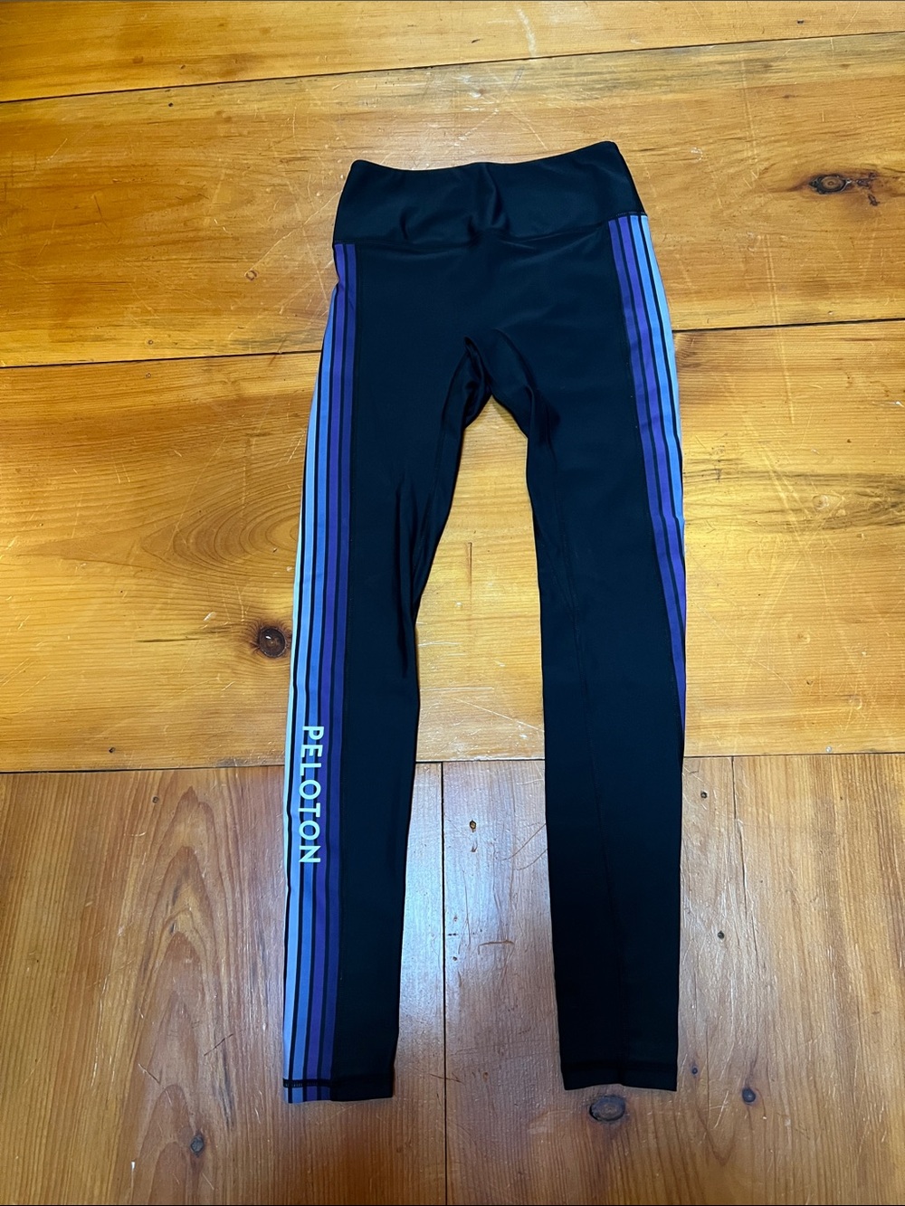Rare! Peloton leggings from 2018 size Small
